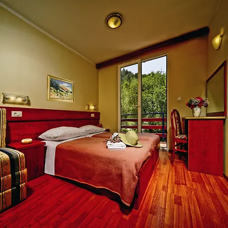 Holiday Resort Medveja 3*